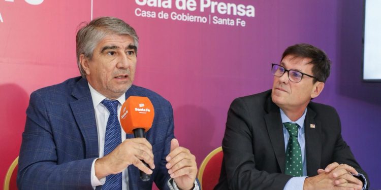 Asistencia Perfecta: Provincia amplía el incentivo a preceptores y secretarios.