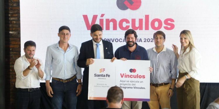 Pullaro: “La articulación con instituciones y gobiernos locales construye una mejor seguridad pública”