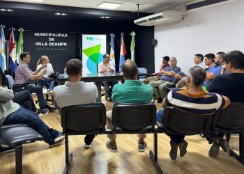 VILLA OCAMPO: VISITA DEL DIRECTOR DE AGRICULTURA Y DESARROLLO FORESTAL DE LA PROVINCIA