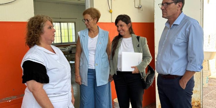Provincia invierte más de $ 11 mil millones para mejorar la infraestructura de las escuelas santafesinas.