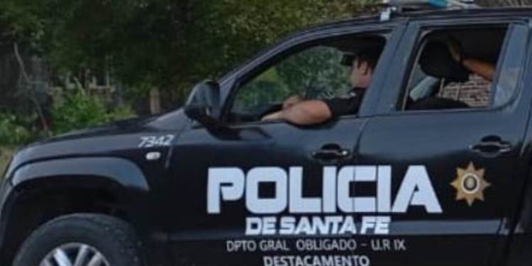 LAS TOSCAS: La policia detuvo a dos jovenes con Marihuana en su poder.