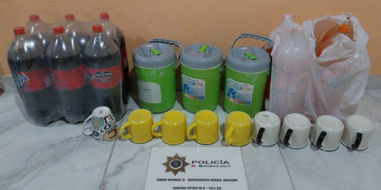 VILLA ANA: Ladrones robaron en un establecimiento educativo, y la cómplice de los malvivientes le compro los elementos supuestamente de buena fé. (El que compra es tan ladrón como el mismo ladrón).