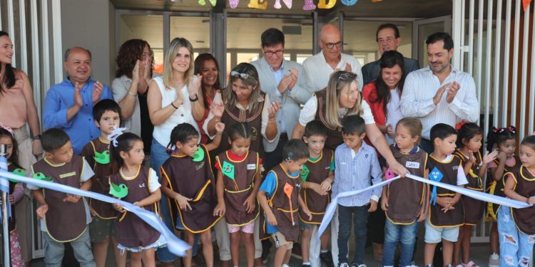 Goity: “El gobernador Pullaro tomó la decisión de no escatimar recursos en infraestructura educativa”.