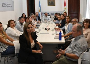 El Gobierno Provincial tuvo un nuevo encuentro paritario con gremios de Salud.