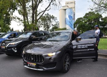 Provincia exhibió los vehículos incautados al delito que serán subastados este sábado.