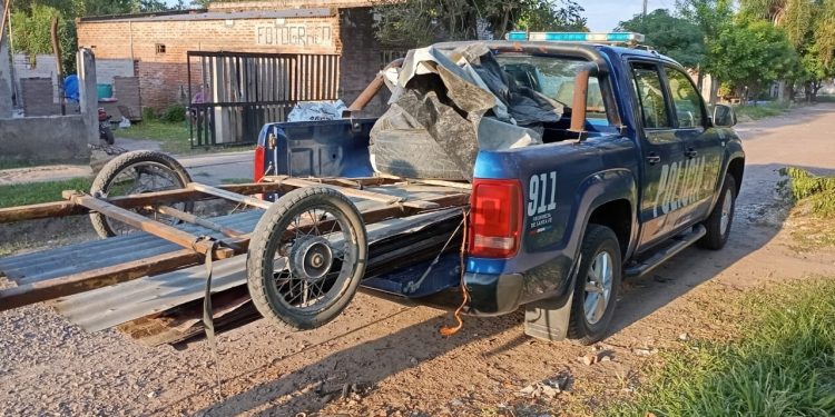 Las Toscas: Robaron 21 chapas en una casa deshabitada, y quedaron en libertad.