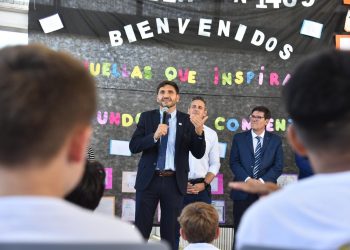 Pullaro inauguró otra escuela y dijo que “Santa Fe le muestra al país que se puede salir adelante con un modelo distinto”.