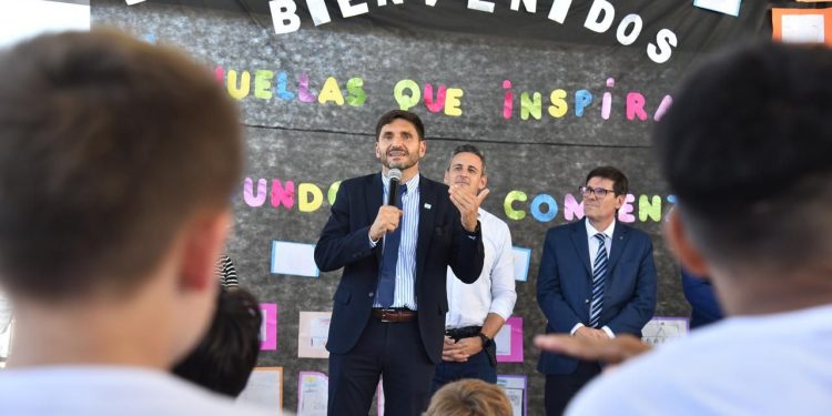 Pullaro inauguró otra escuela y dijo que “Santa Fe le muestra al país que se puede salir adelante con un modelo distinto”.