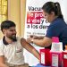 Con la vacunación a personal de salud, se inició la campaña antigripal 2025.