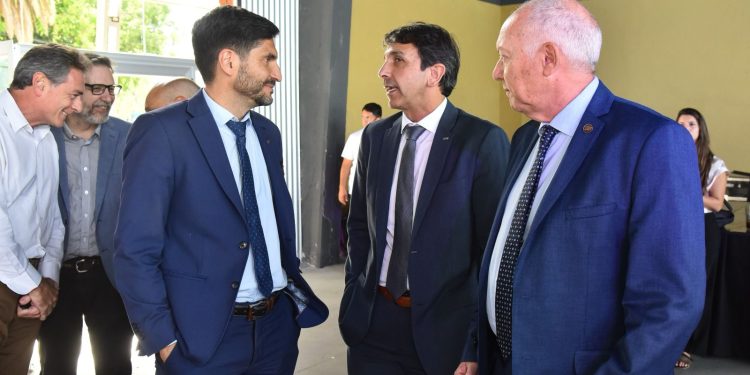 Pullaro: “Desde Santa Fe podemos mostrar un modelo virtuoso de trabajo conjunto entre el sector público y el privado”.