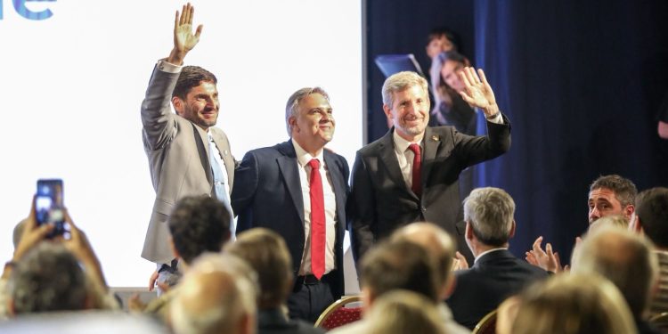 Región Centro: fuerte pronunciamiento de Pullaro, Llaryora y Frigerio por obras públicas, por el federalismo y contra las retenciones.