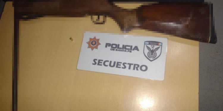 Las Toscas: Tenencia indebida de arma de fuego: Menor de 17 años sufrió lesiones