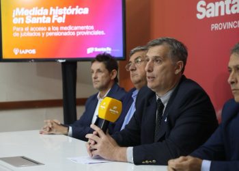 “La eficiencia en la gestión del Iapos permite este beneficio a jubilados provinciales, que no gastarán más del 5% de sus haberes en remedios”.