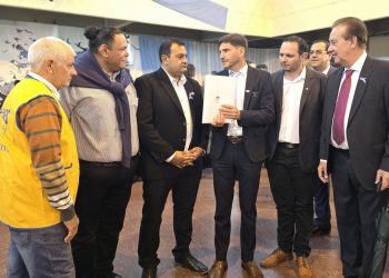 EL GOBERNADOR PULLARO ENTREGÓ EL DECRETO PARA LA ADQUISICIÓN DE UN MAMÓGRAFO PARA EL HOSPITAL DE VILLA OCAMPO.