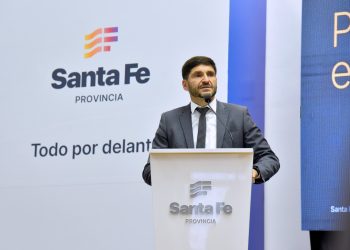 Pullaro: “Para nosotros es clave producir, cuidar los mercados internacionales donde Santa Fe exporta y buscar más”.   