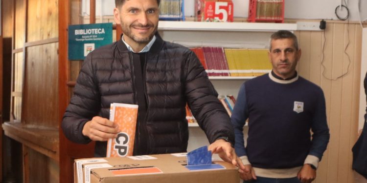 Pullaro: “Es una elección muy importante porque se discute el futuro de nuestra Provincia”.