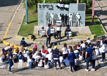 VILLA OCAMPO: BICICLETEADA RECORRIENDO LOS HITOS DEL OCAMPAZO