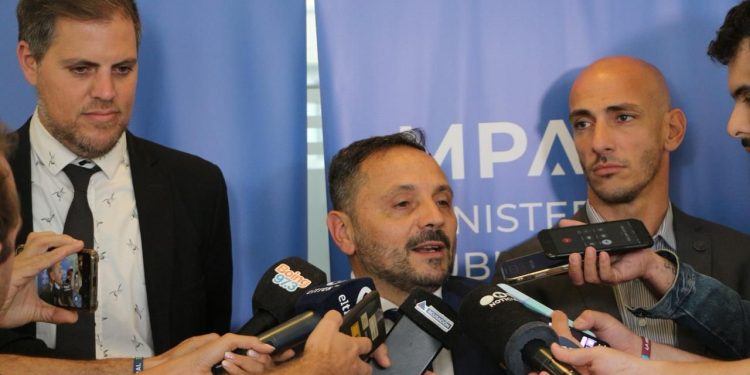 La Policía de Santa Fe aprehendió en Rosario a un prófugo por el asesinato de un trabajador ocurrido en marzo de 2024.