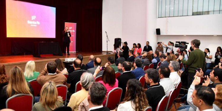 Activa Emprendedor: más de $ 2.200 millones destinados a fortalecer proyectos santafesinos.