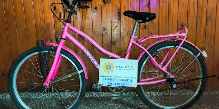 “Robo en Villa Ocampo: Menor de 15 Años es Identificado como Autor del Delito”.