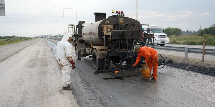 Avanza a buen ritmo la obra del tercer carril de la autopista Rosario-Santa Fe.