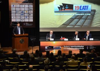 Pullaro: “La licitación de la Hidrovía no debe ser diseñada desde una oficina en Capital Federal, tiene que ser un modelo de desarrollo productivo”.