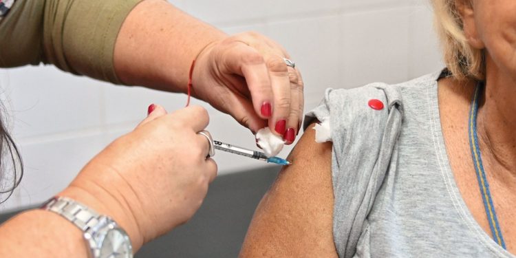 Semana de la Vacunación: en tres días se brindaron más de 32 mil dosis en la provincia de Santa Fe.