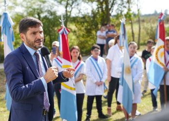 Pullaro: “La obra pública genera más igualdad cuando llega a cada una de las localidades de la provincia”.