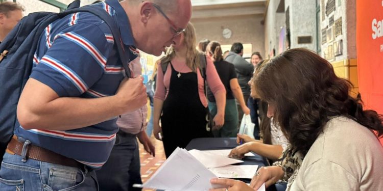 Educación: se realizó una nueva etapa del concurso para ascenso a cargos directivos.