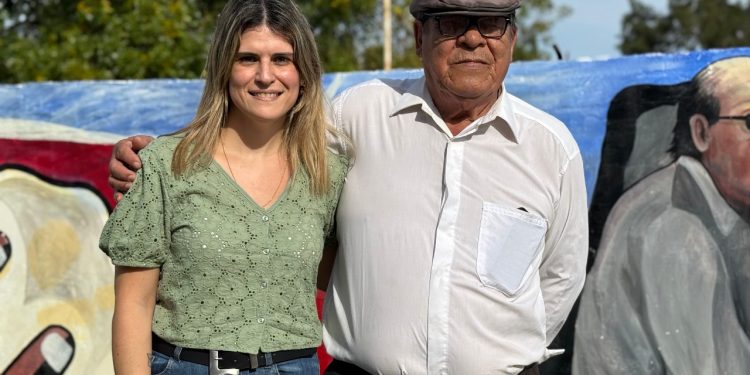 Mural en homenaje a “Hacha” Gómez: identidad y arte popular en el Norte.