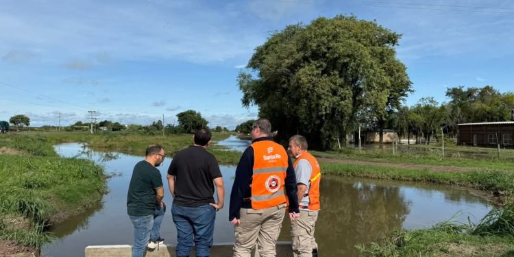 VILLA OCAMPO: SE BRINDÓ ASISTENCIA A MÁS DE 200 FAMILIAS AFECTADAS POR EL TEMPORAL.