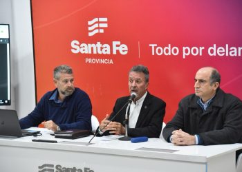Santa Fe mantiene la renovación presencial de licencias de conducir, con controles médicos.