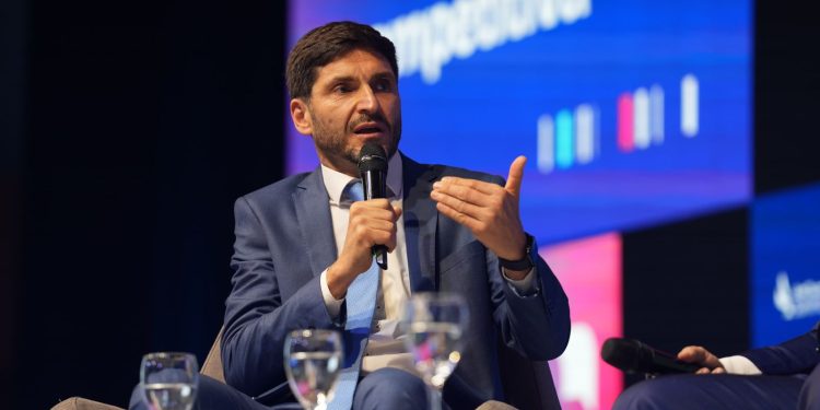 Pullaro: “Hoy la discusión es el federalismo y tener un proyecto de desarrollo productivo que mire al interior del país”.