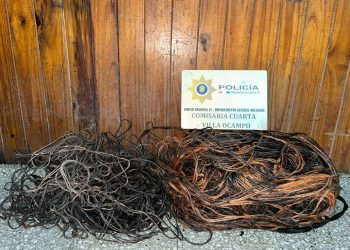 “Detenidos por Robo de Cableado Público en Villa Ocampo”.