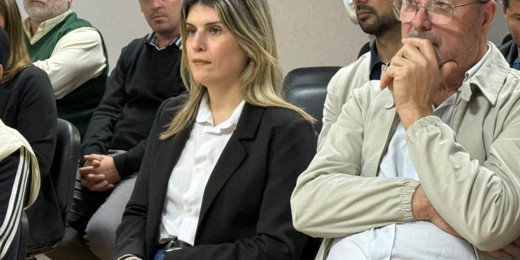 Mancini acompañó la firma del convenio para fortalecer GIRSU en el norte.