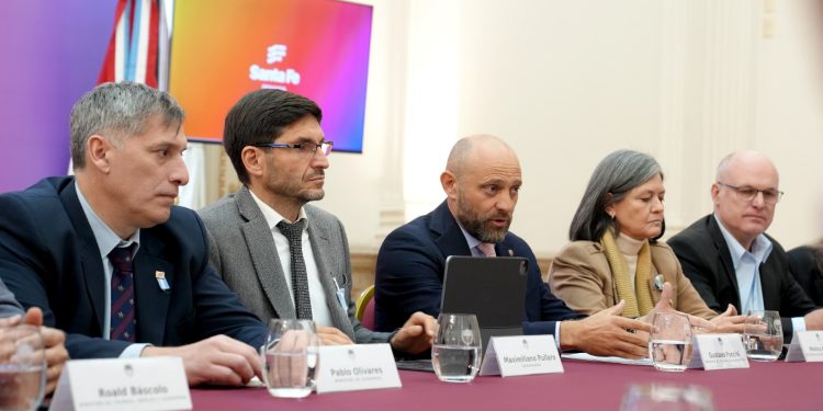 Pullaro recibió al nuevo presidente de la Unión Industrial Argentina.