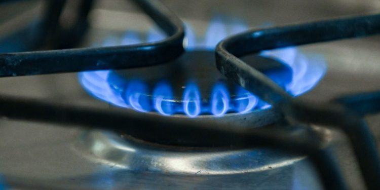 Llegó el frío: Provincia recuerda cómo prevenir enfermedades respiratorias e intoxicaciones por monóxido de carbono.