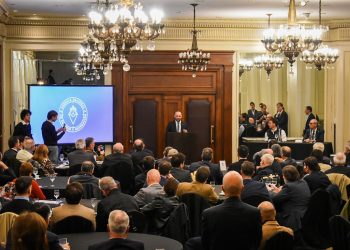 Puccini: “La Hidrovía es clave para el desarrollo productivo federal que necesita la Argentina”.