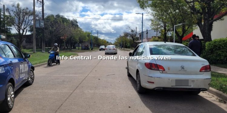 Accidente de tránsito en San Antonio de Obligado: una mujer resultó lesionada.