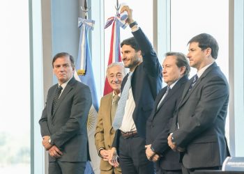 Pullaro sobre la Convención Constituyente: “Queremos una Constitución moderna que termine con los privilegios”.