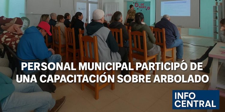 VILLA OCAMPO: PERSONAL MUNICIPAL PARTICIPÓ DE UNA CAPACITACIÓN SOBRE ARBOLADO.