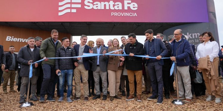 Pullaro: “Siempre vamos a defender al campo y la industria, porque es la forma que tiene el país para salir adelante”.