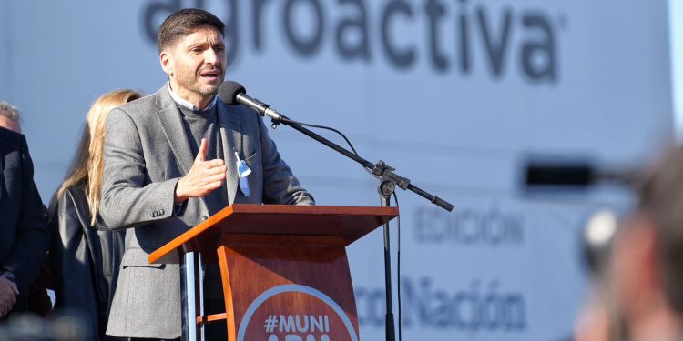 Pullaro en Agroactiva: “Quiten las retenciones para que cada peso que genere el campo quede en la región”.