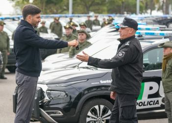 Pullaro destacó la inversión en seguridad para la baja del delito: “Una policía equipada responde mejor y más rápido”.