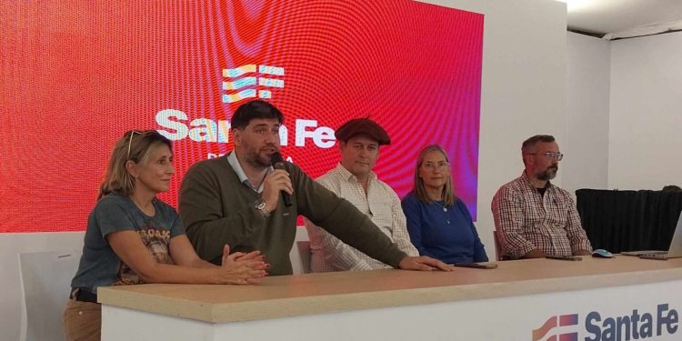 SANTA FE IMPULSA EL DESARROLLO PRODUCTIVO CON LA PRESENTACION DE LA CARNE DE BUFALO EN AGROACTIVA.