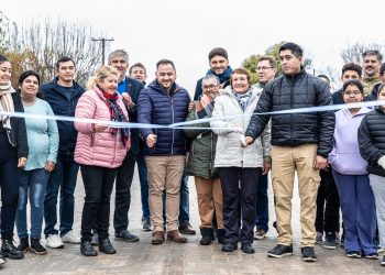 Pullaro: “Este Gobierno maneja los recursos de manera austera, eficiente y honesta, bajó costos y por eso hace obras en toda la provincia”.