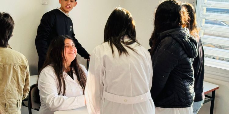 Con ganas de terminar la escuela: en lo que va de 2025 las inscripciones al programa provincial Quedate superaron las de todo 2024.