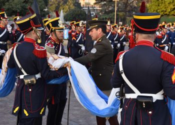 Se desarrolla el acto oficial por el Día Nacional de la Bandera.