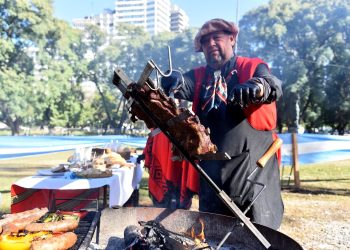 Provincia invita a vivir un Día de la Bandera imperdible en Rosario: fiesta patria con música, danza y gastronomía.