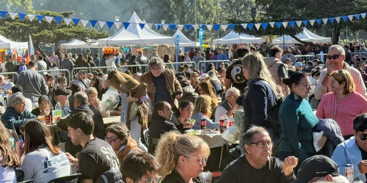 Día de la Bandera: Rosario vive una jornada de fiesta popular.
